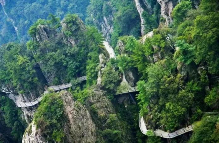 洛阳老君山+龙门石窟白马寺洛邑古城二日游