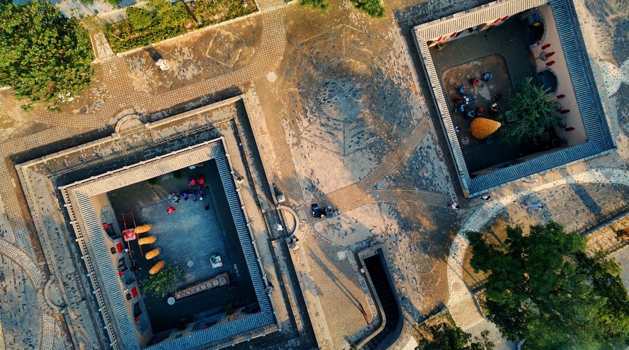 地坑院（天井窑院）